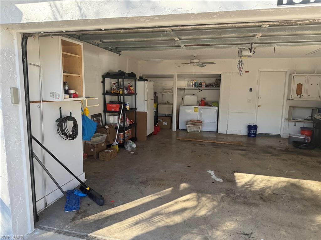 1513 Edgewater CIR, FORT MYERS FL 33919-26