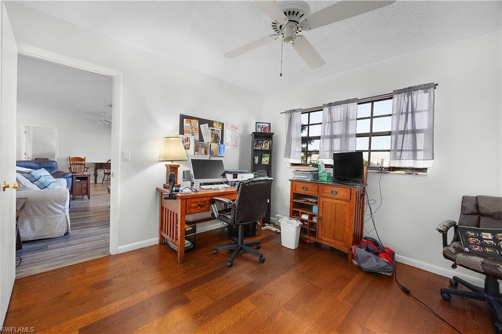 1513 Edgewater CIR, FORT MYERS FL 33919-11