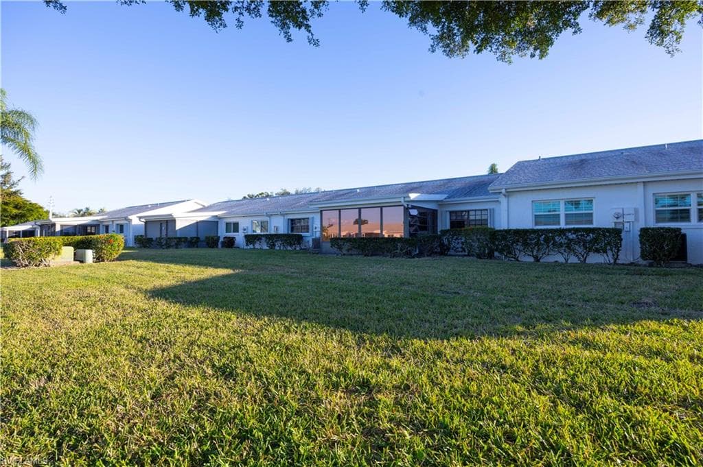 1513 Edgewater CIR, FORT MYERS FL 33919-21