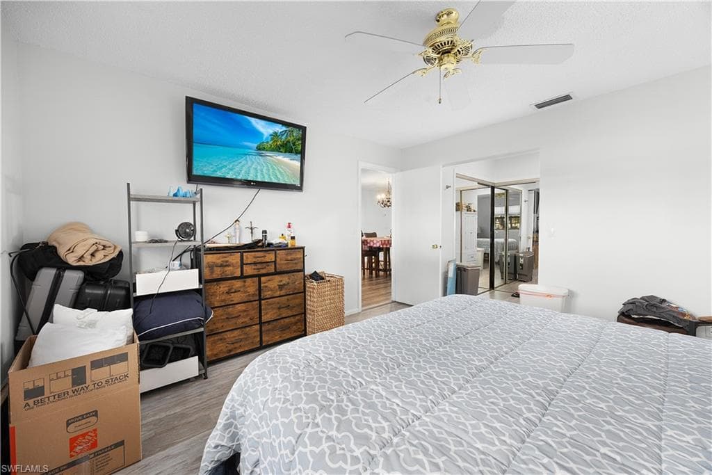 1513 Edgewater CIR, FORT MYERS FL 33919-13