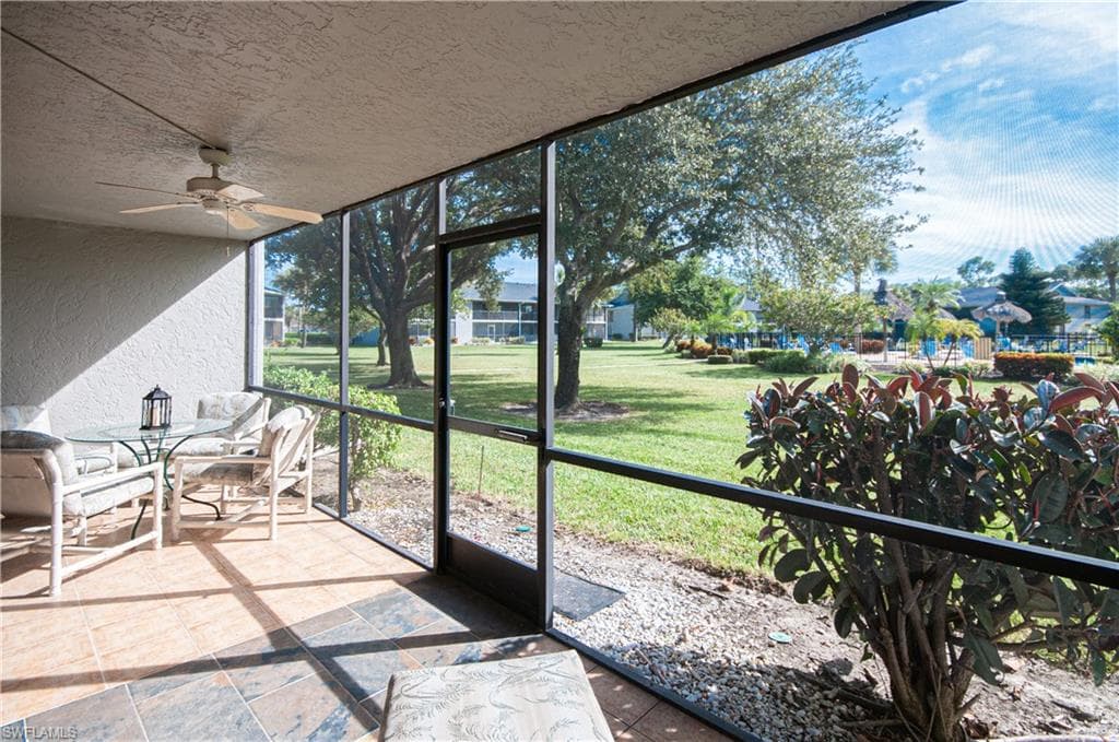 1208 Commonwealth CIR # J103, NAPLES FL 34116-22