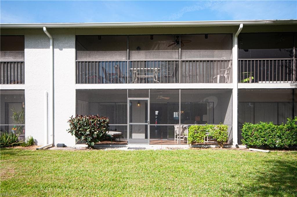 1208 Commonwealth CIR # J103, NAPLES FL 34116-24