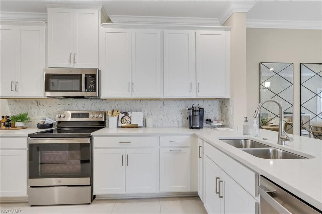 23955 Collina WAY 104-5