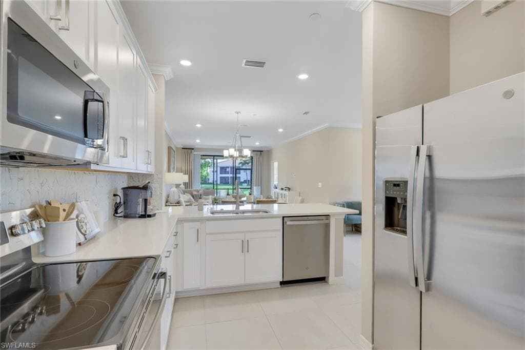 23955 Collina WAY 104-6