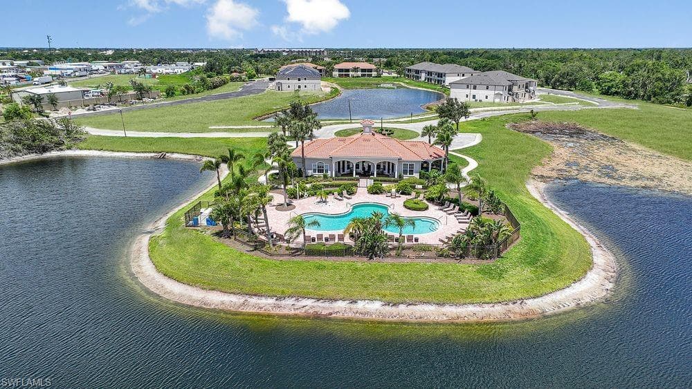 23955 Collina WAY 104-33
