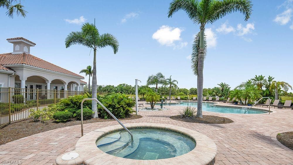 23955 Collina WAY 104-35