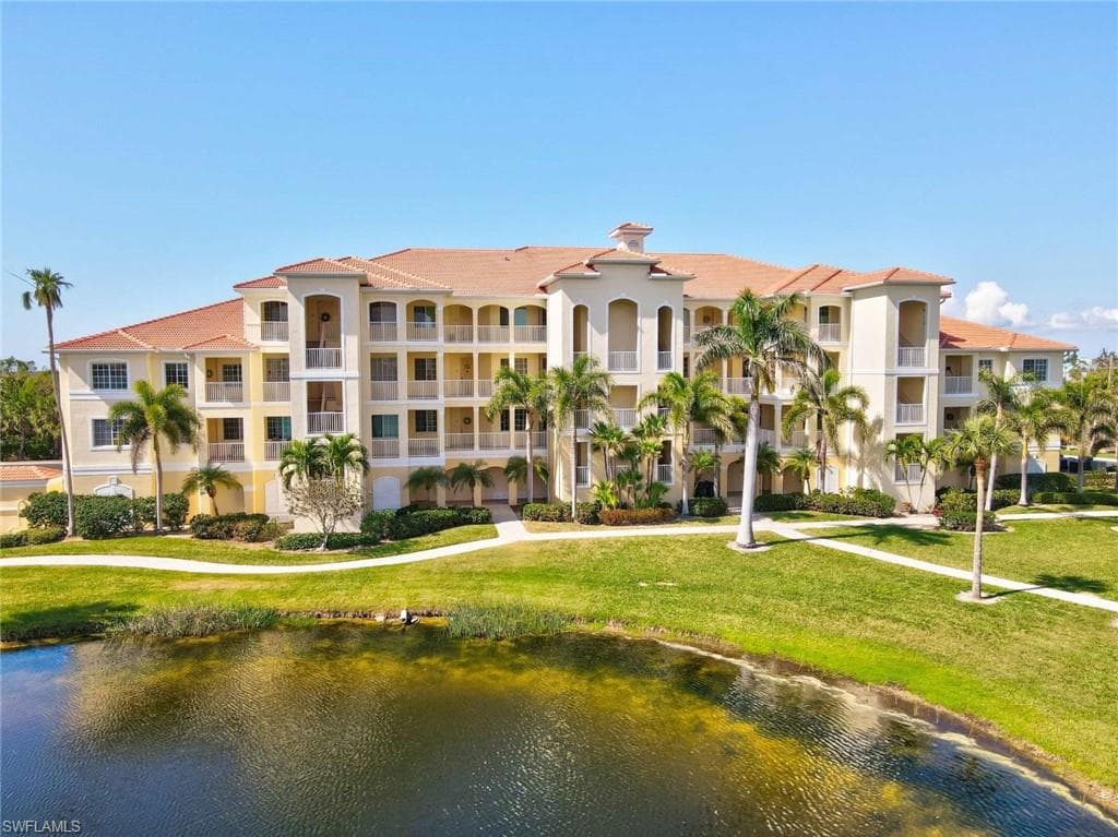 20021 Sanibel View CIR # 105, FORT MYERS FL 33908-1
