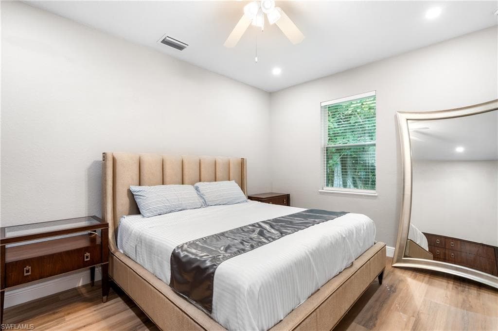 10004 Connecticut ST, BONITA SPRINGS FL 34135-17