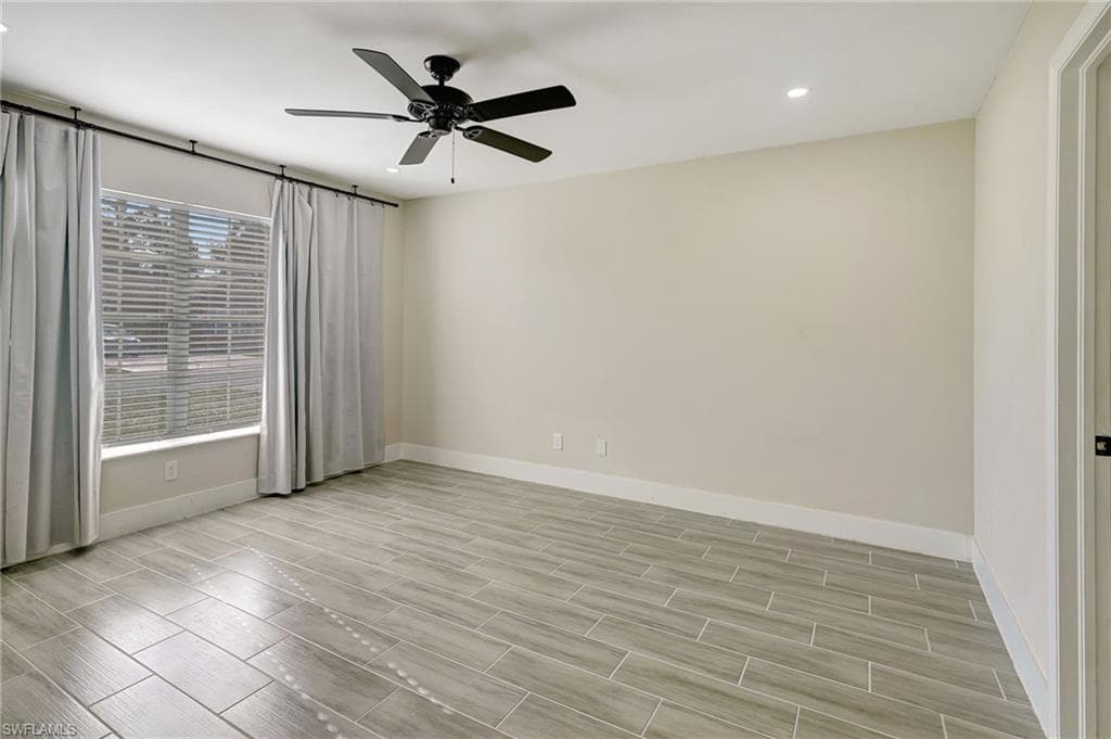 1142 Whitehead Creek LOOP, FORT MYERS FL 33916-22