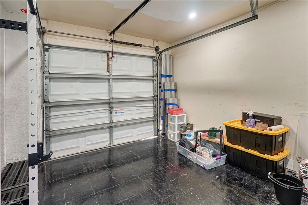 1142 Whitehead Creek LOOP, FORT MYERS FL 33916-32