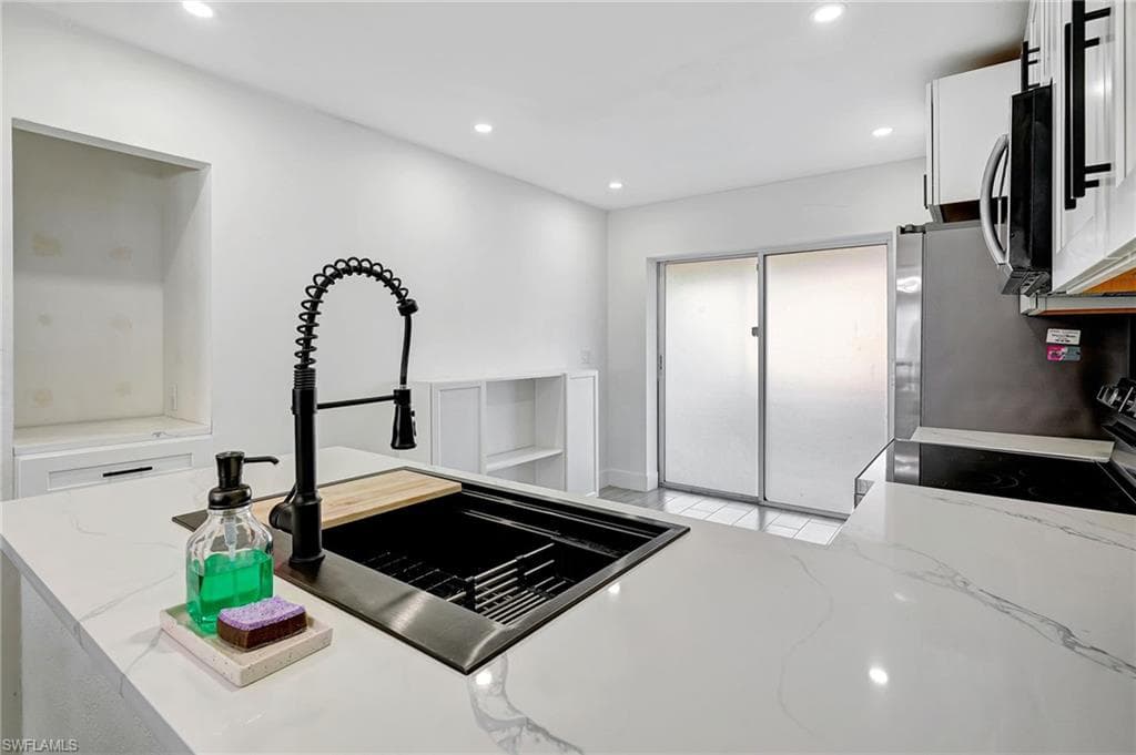 1142 Whitehead Creek LOOP, FORT MYERS FL 33916-3