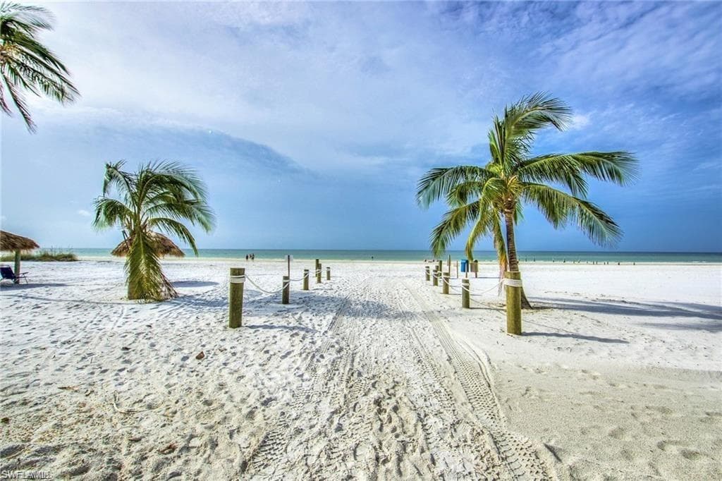 2810 Estero BLVD # 411, FORT MYERS BEACH FL 33931-39