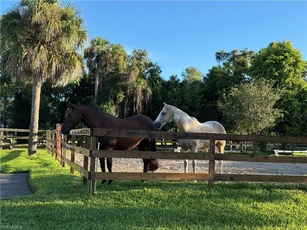 3812 Hidden Acres CIR S, NORTH FORT MYERS FL 33903-45