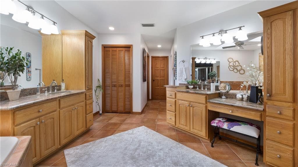 3812 Hidden Acres CIR S, NORTH FORT MYERS FL 33903-30