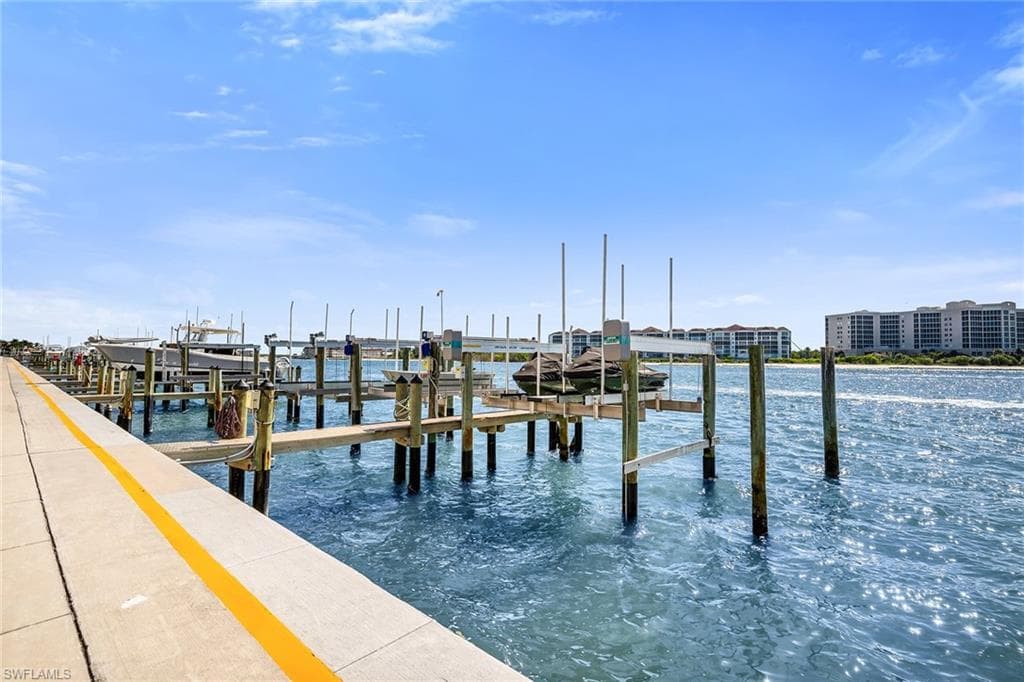 533 La Peninsula BLVD # 533, NAPLES FL 34113-35