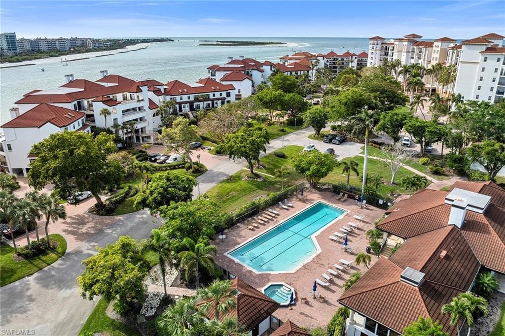 533 La Peninsula BLVD # 533, NAPLES FL 34113-33