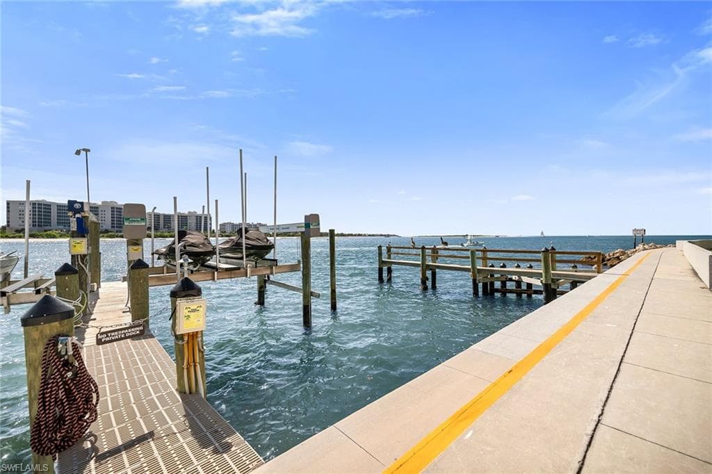 533 La Peninsula BLVD # 533, NAPLES FL 34113-37