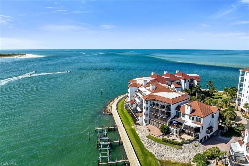 533 La Peninsula BLVD # 533, NAPLES FL 34113-39