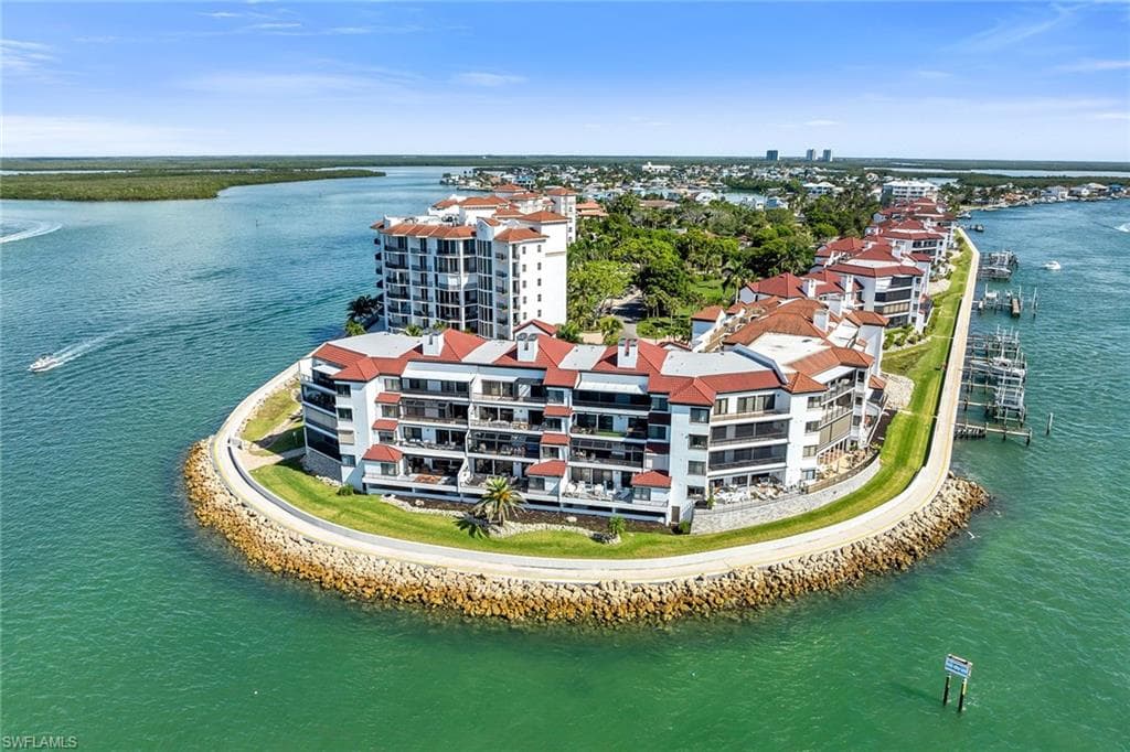 533 La Peninsula BLVD # 533, NAPLES FL 34113-38