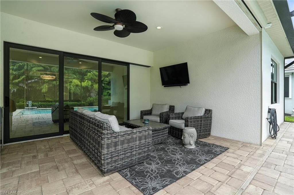 8368 Preserve Point DR, FORT MYERS FL 33912-25