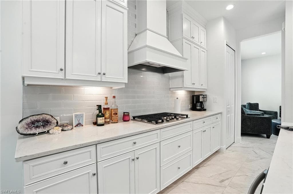 8368 Preserve Point DR, FORT MYERS FL 33912-7