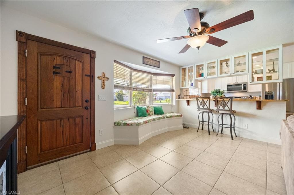 5128 York CT, CAPE CORAL FL 33904-5