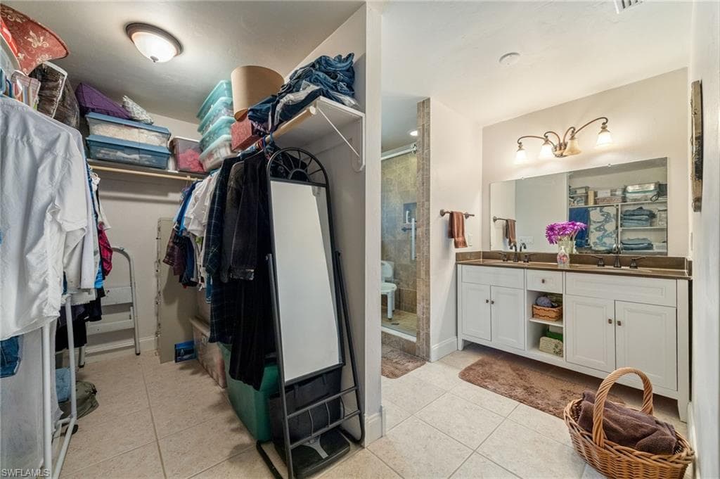 5128 York CT, CAPE CORAL FL 33904-19