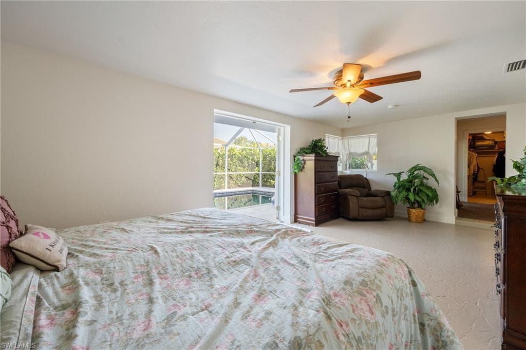 5128 York CT, CAPE CORAL FL 33904-18