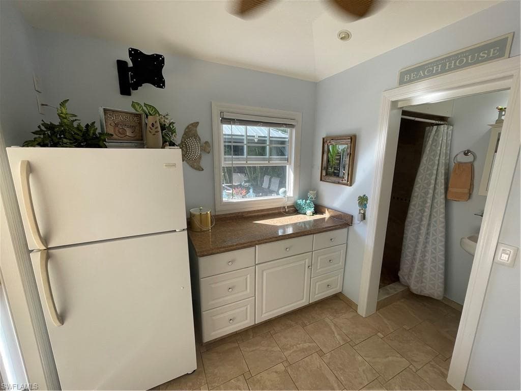 5651 Maplewood CT, FORT MYERS FL 33905-22