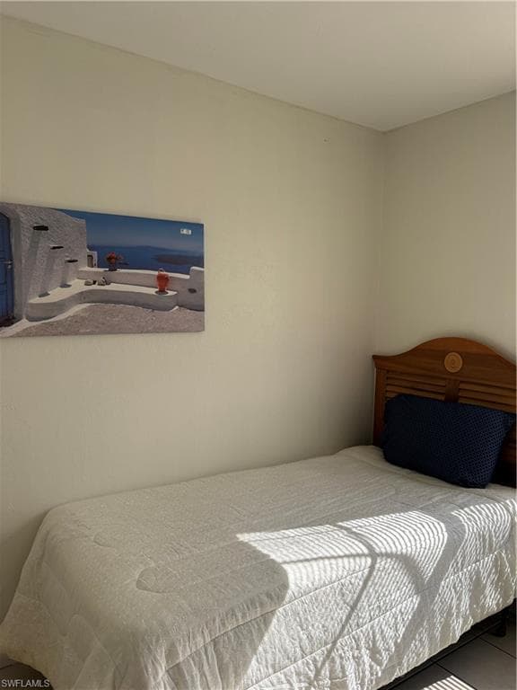 1005 SW 48th TER # 8, CAPE CORAL FL 33914-27