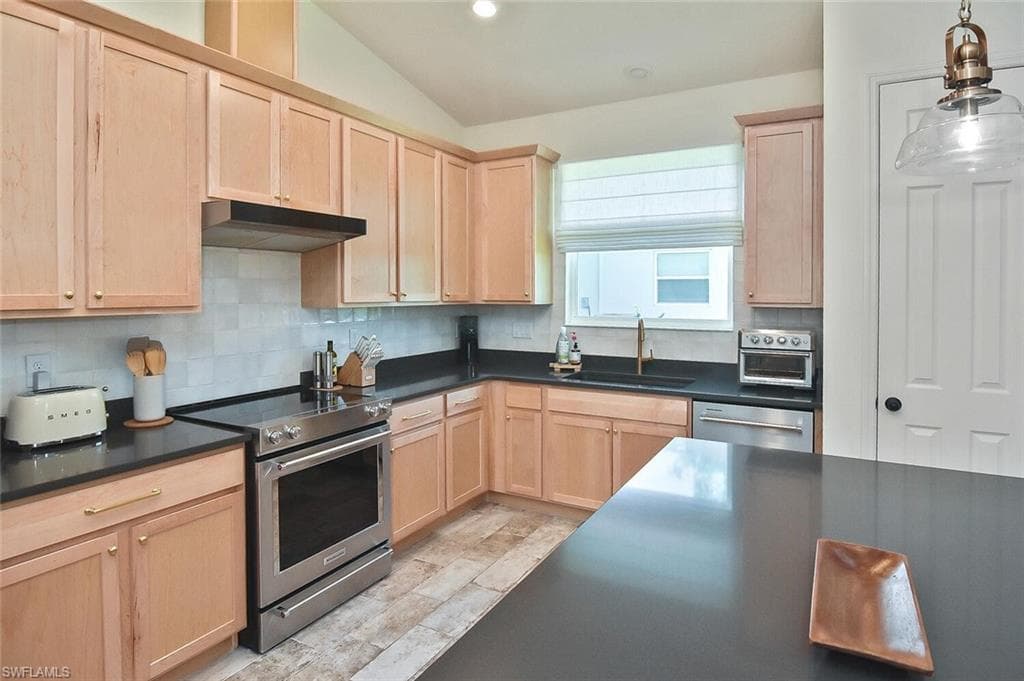 6688 Estero Bay DR, FORT MYERS FL 33908-12