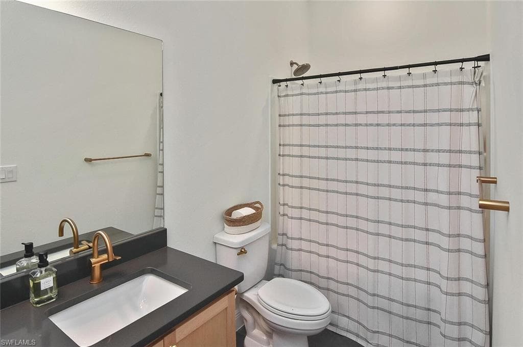 6688 Estero Bay DR, FORT MYERS FL 33908-21