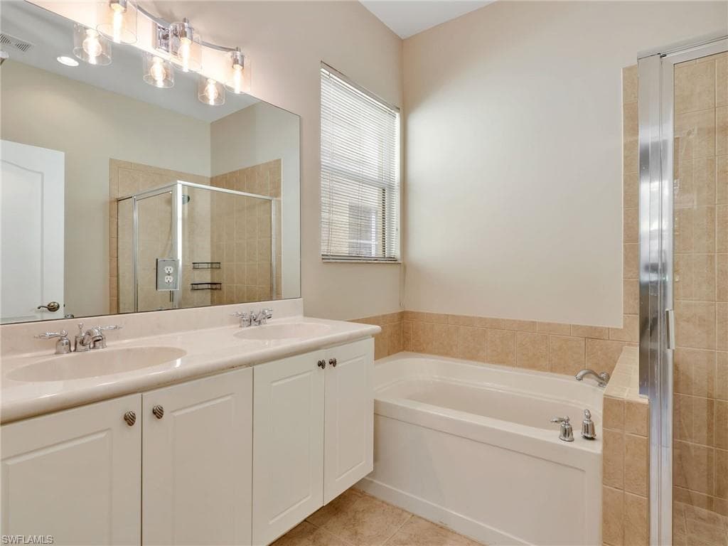 10140 N Golden Elm DR, ESTERO FL 33928-22