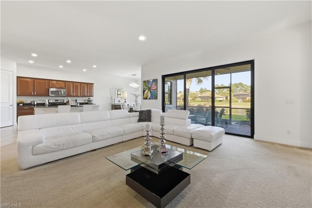 4573 Tamarind WAY, NAPLES FL 34119-3