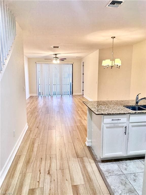 7776 Bristol CIR, NAPLES FL 34120-1