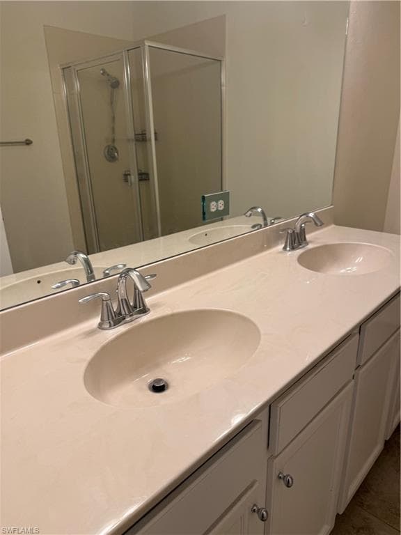 7776 Bristol CIR, NAPLES FL 34120-14