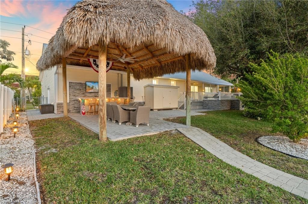 27130 Holly LN, BONITA SPRINGS FL 34135-32