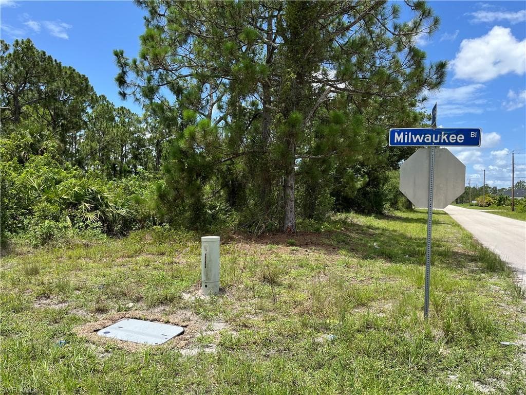 1016 MILWAUKEE BLVD, LEHIGH ACRES FL 33974-3