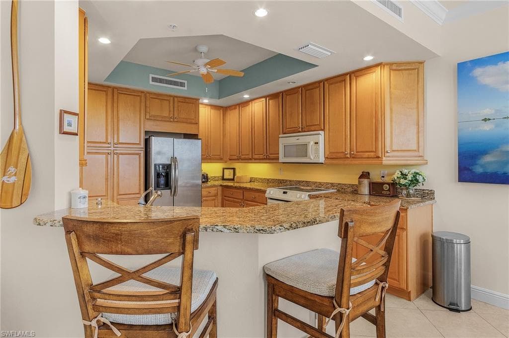 4182 Bay Beach LN # 733, FORT MYERS BEACH FL 33931-2