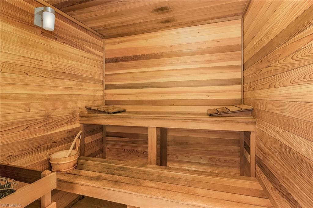 4182 Bay Beach LN # 733, FORT MYERS BEACH FL 33931-23