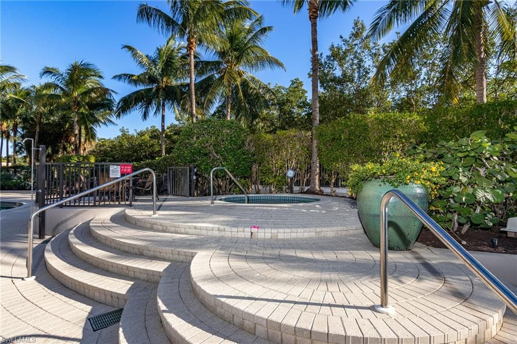 4182 Bay Beach LN # 733, FORT MYERS BEACH FL 33931-24