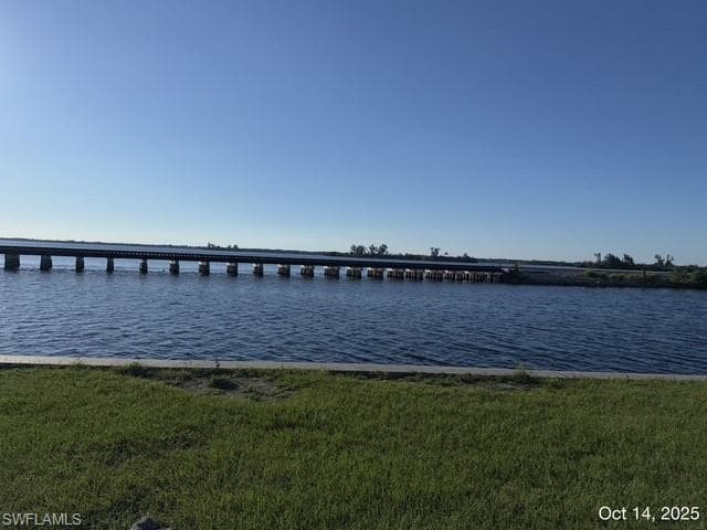 236 Lagoon DR, FORT MYERS FL 33905-1