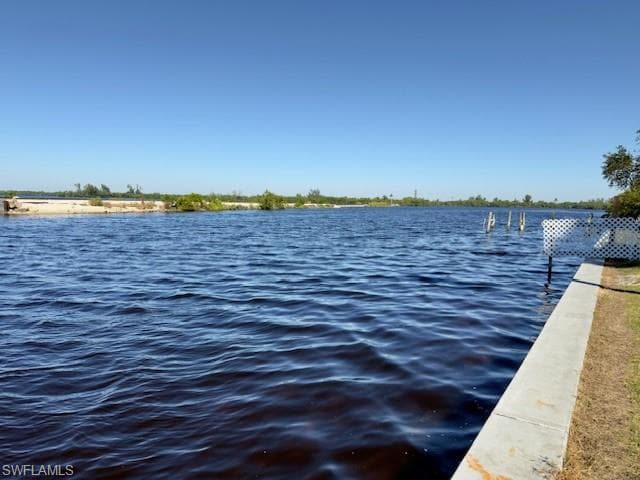 236 Lagoon DR, FORT MYERS FL 33905-6