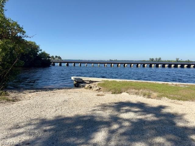 236 Lagoon DR, FORT MYERS FL 33905-8