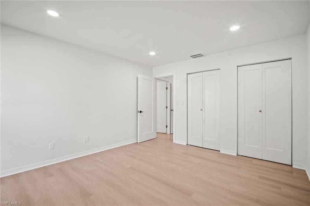 4293 island CIR # 2, FORT MYERS FL 33919-21