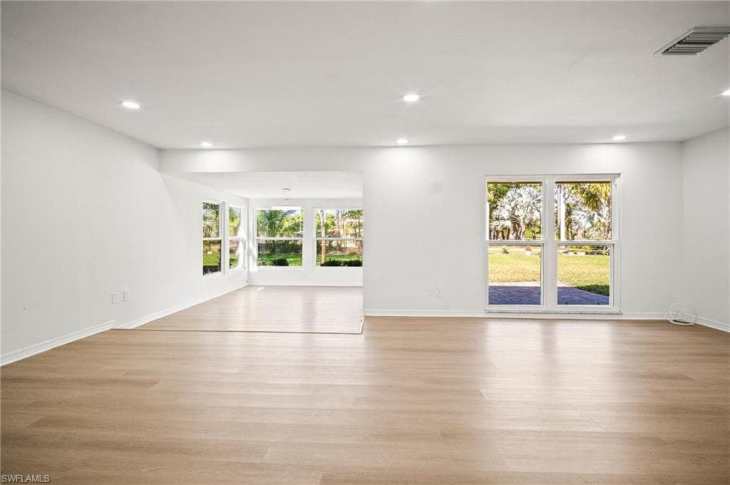 4293 island CIR # 2, FORT MYERS FL 33919-4