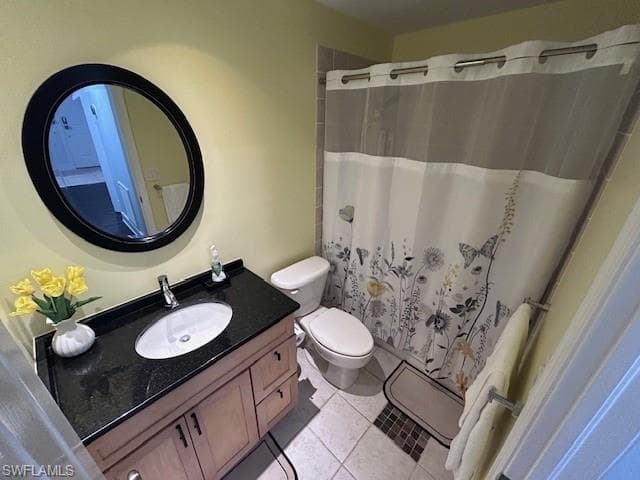 9828 Luna CIR # H203, NAPLES FL 34109-18