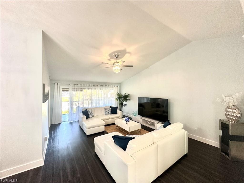 9828 Luna CIR # H203, NAPLES FL 34109-3