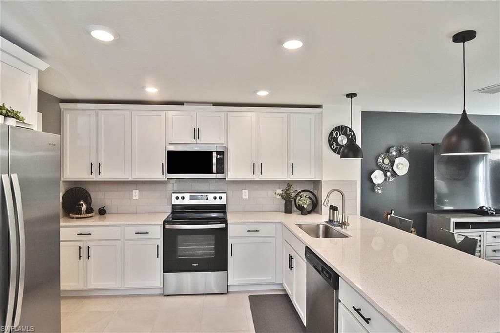 6360 Brant Bay BLVD # 104, NORTH FORT MYERS FL 33917-26