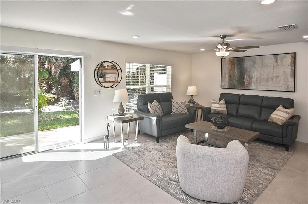 6360 Brant Bay BLVD # 104, NORTH FORT MYERS FL 33917-32